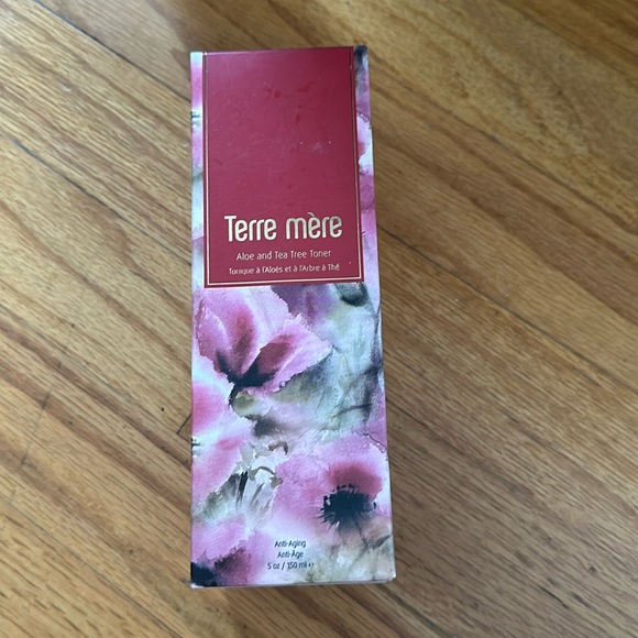 Terre Mère Aloe and Tea Tree Toner - Picture 1 of 2